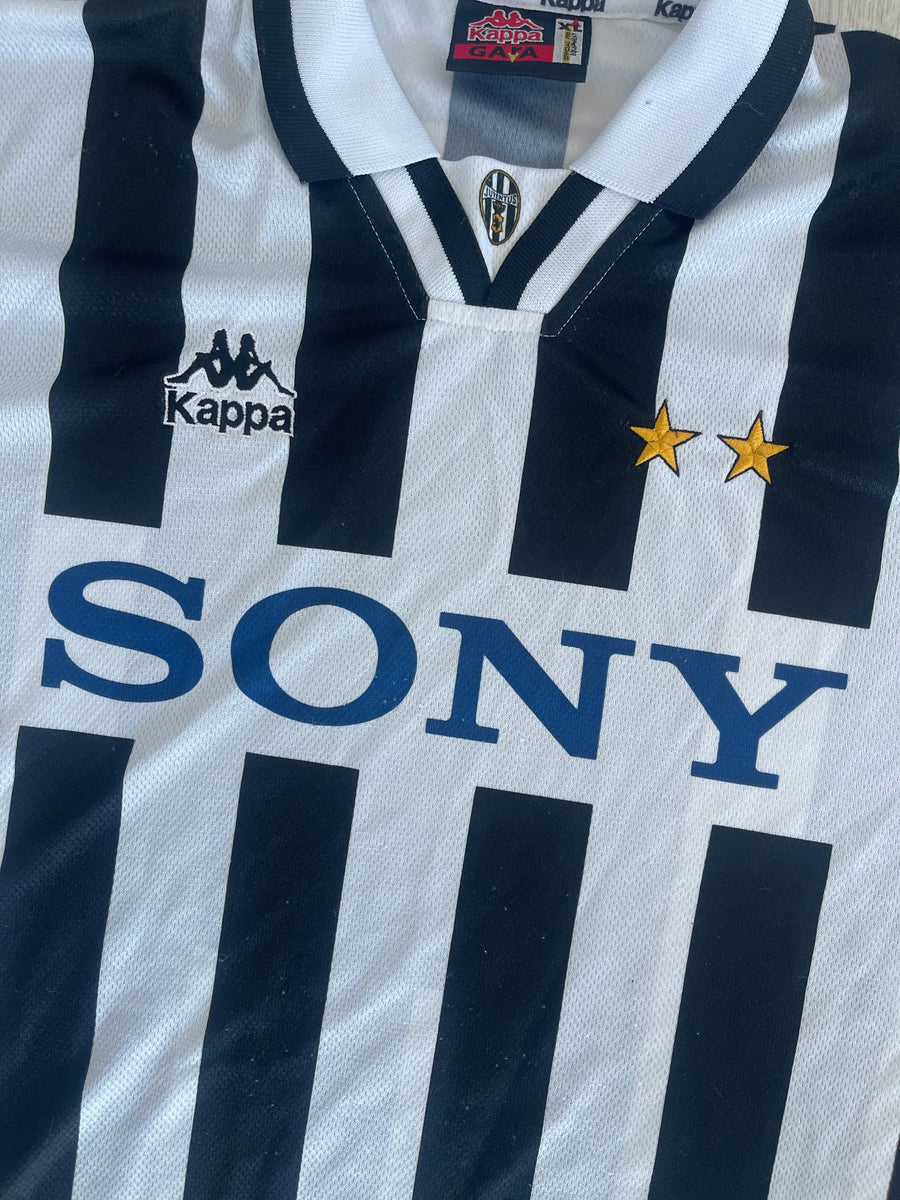 Vintage 1996-1997 Kappa Sony Juventus Soccer Jersey XL