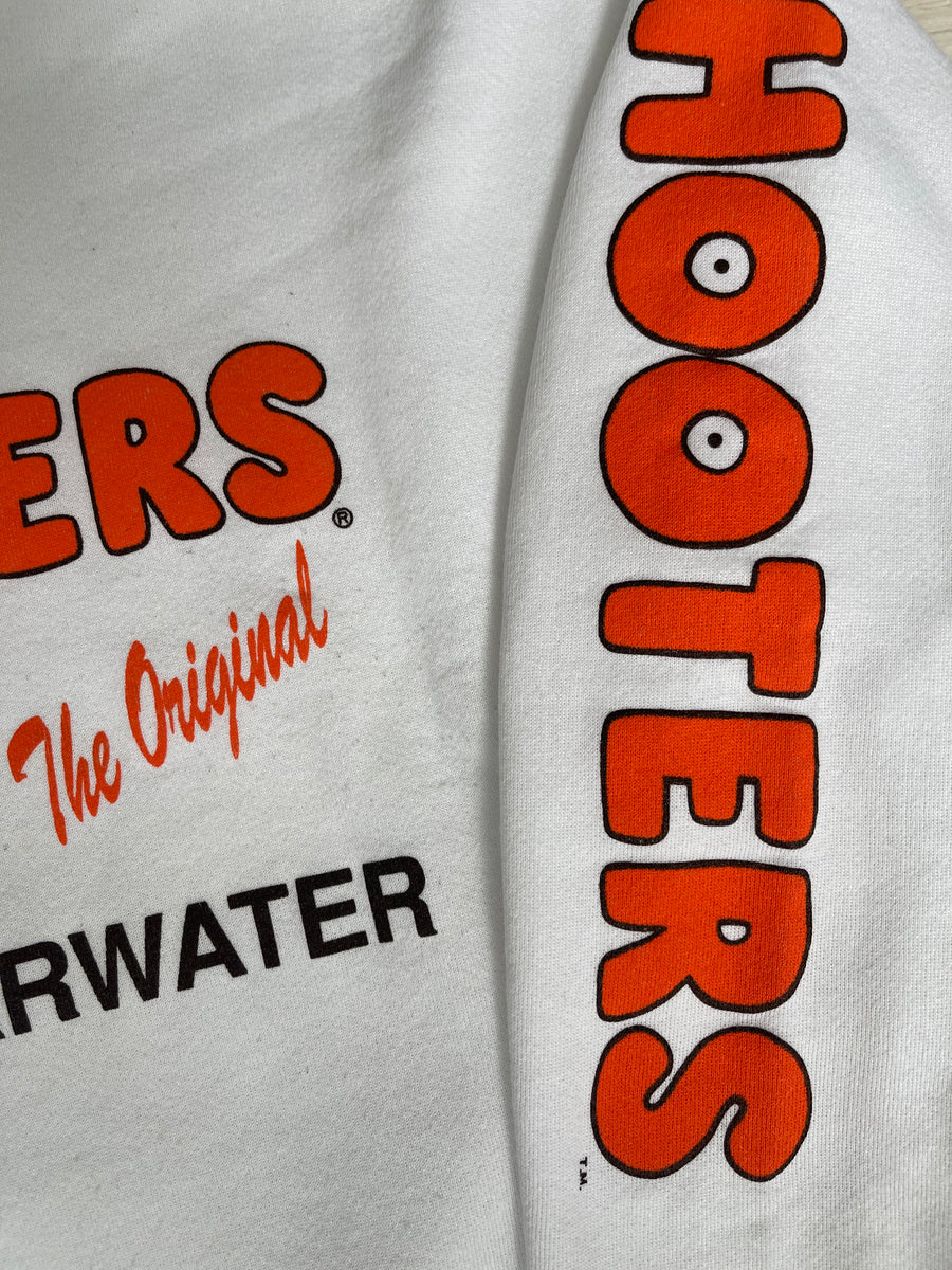 Vintage Hanes Hooters Clearwater Sweater L