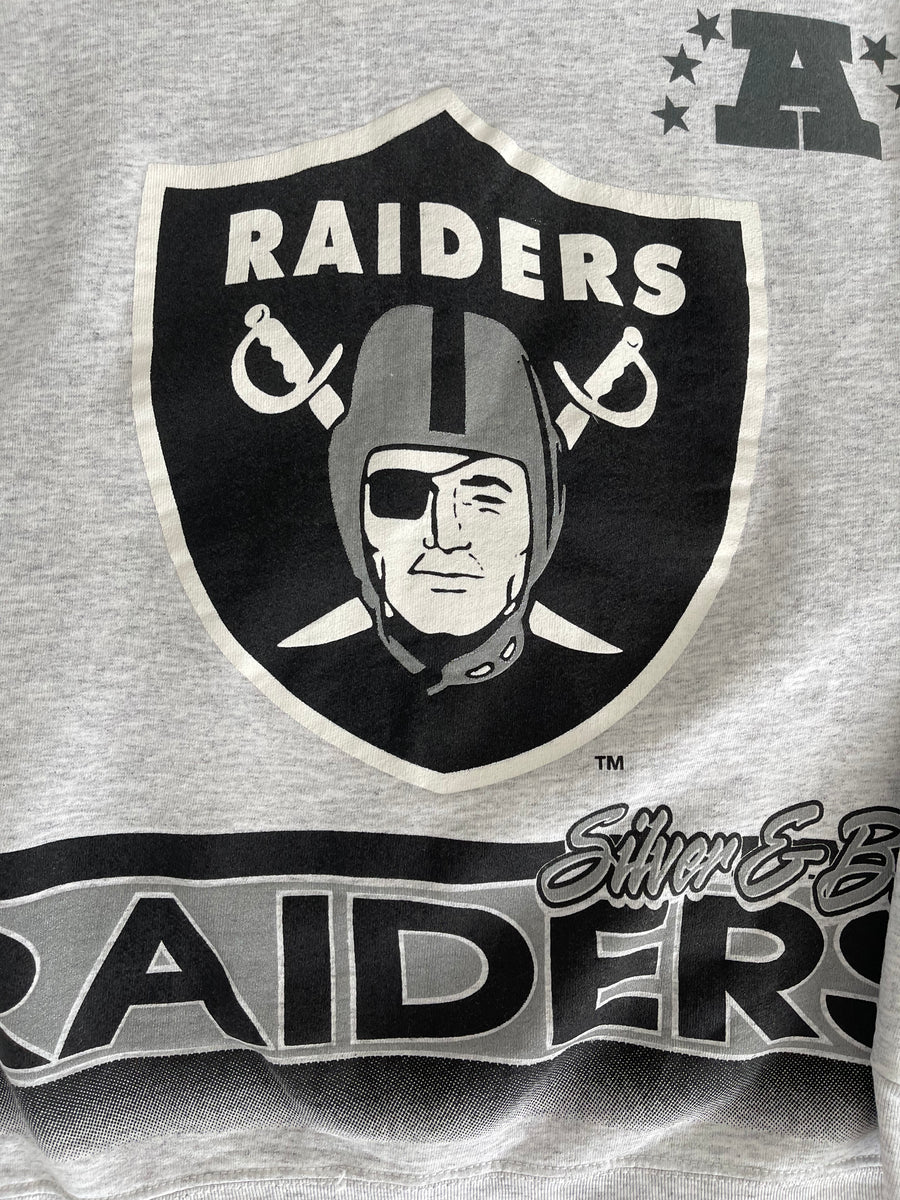 Vintage Salem Raiders Sweater XL