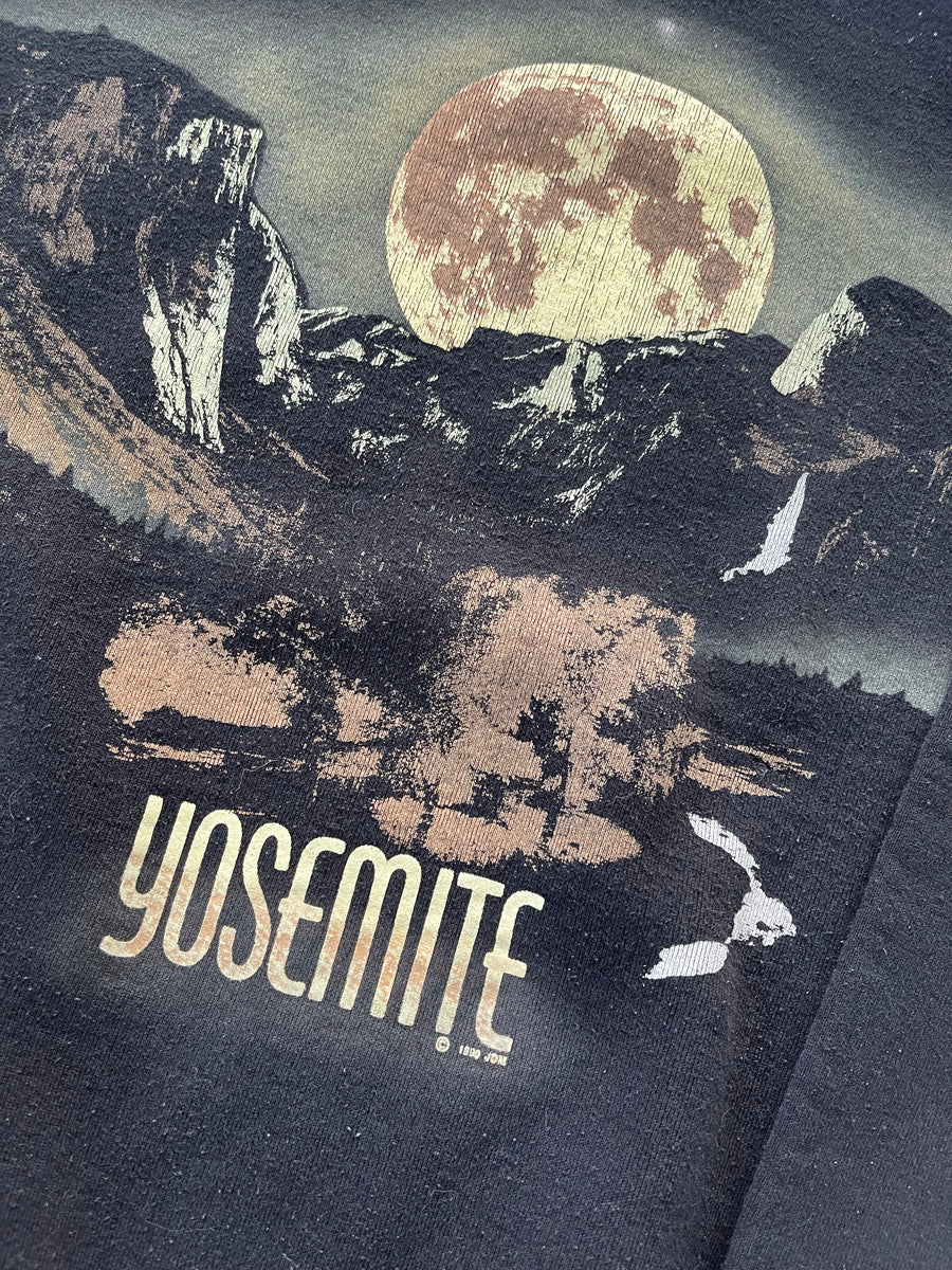 Rare Vintage 1990 Yosemite Crewneck Sweater S/M